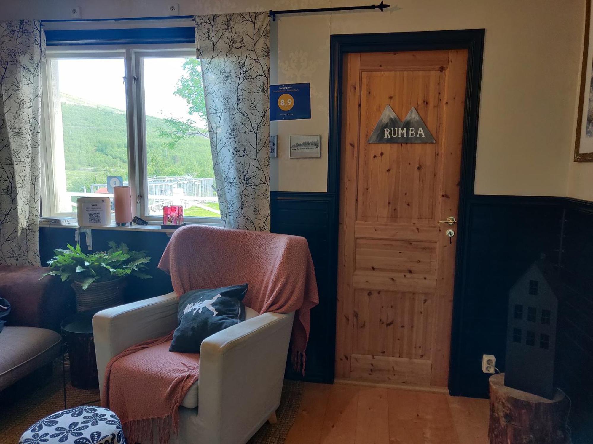 Husky Lodge Hostel Kiruna Eksteriør bilde